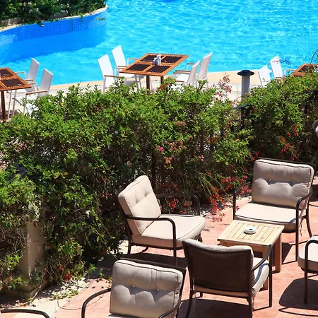 泽依提那达酒店 酒店 托尔巴