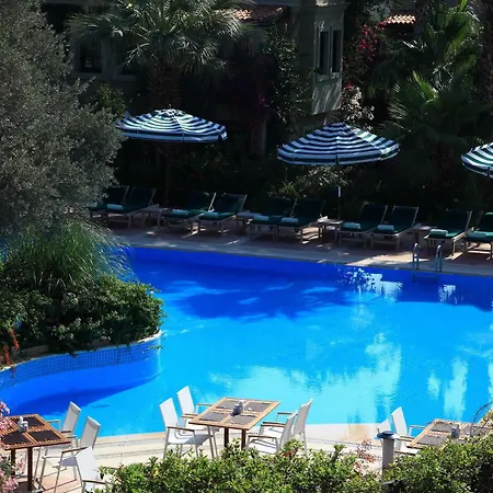 Zeytinada Otel 4*