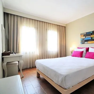 Hotel Zeytinada 4*