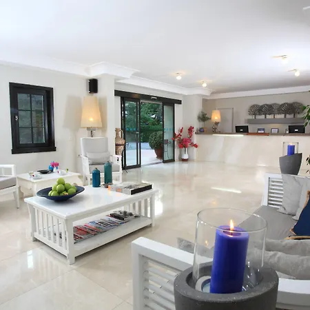 Zeytinada Otel 4*