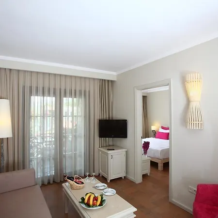 Zeytinada 4* Torba