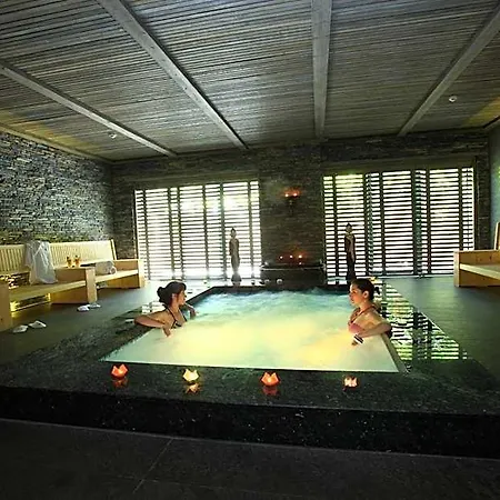 Zeytinada Hotel 4*