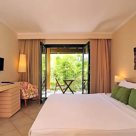 Zeytinada Hotel Torba