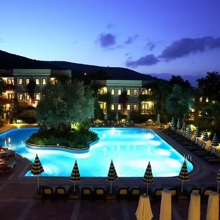 Zeytinada Hotel 4*